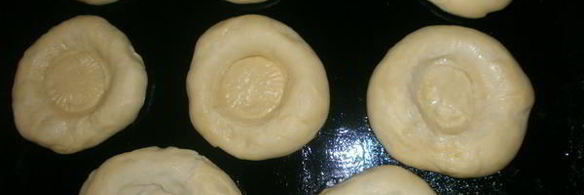 лепешки с луком и маком