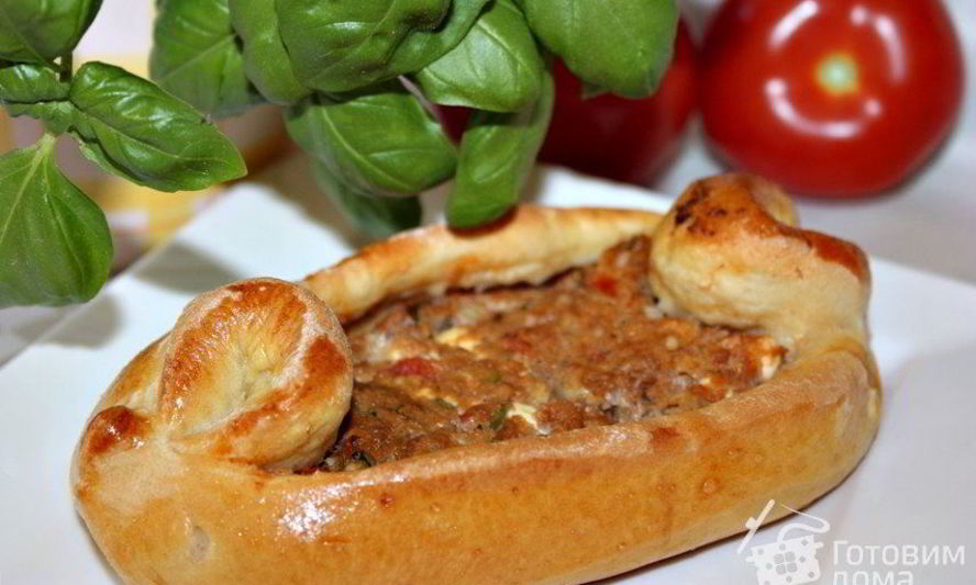 Рецепт пиде — турецких лепешек с фаршем, фетой и помидорами