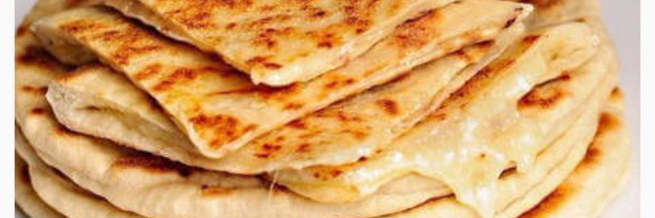 Сырные лепешки