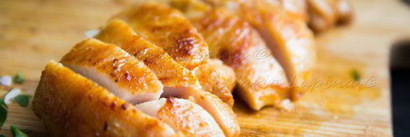 тортильи с острой курицей, овощами и сыром джюгас