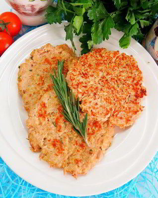 Творожно-овсяные лепешки с тунцом