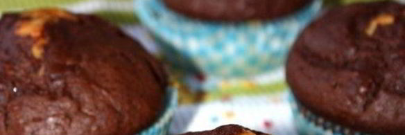 двухцветные маффины с морковью и какао