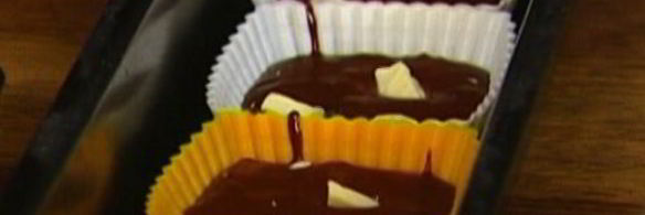 кофейные маффины с черным и белым шоколадом