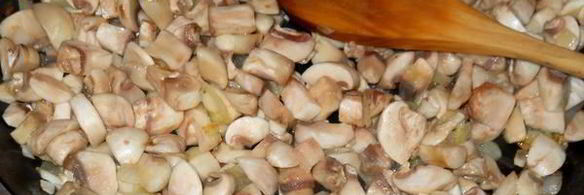 куриные маффины с брокколи и грибами