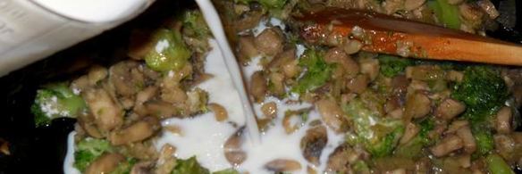 куриные маффины с брокколи и грибами