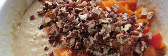 маффины с абрикосами, орехами пекан и коричной помадкой