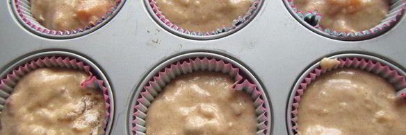 маффины с абрикосами, орехами пекан и коричной помадкой