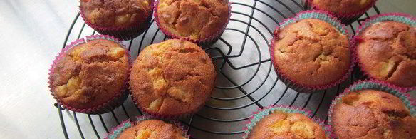 маффины с абрикосами, орехами пекан и коричной помадкой