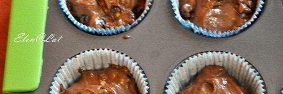 маффины с черной смородиной и белым шоколадом