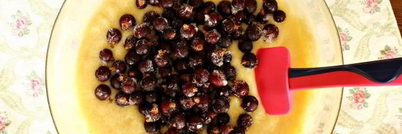 маффины с черной смородиной