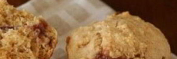 маффины с джемом и арахисовым маслом