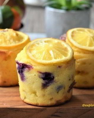 Маффины с рикоттой и голубикой