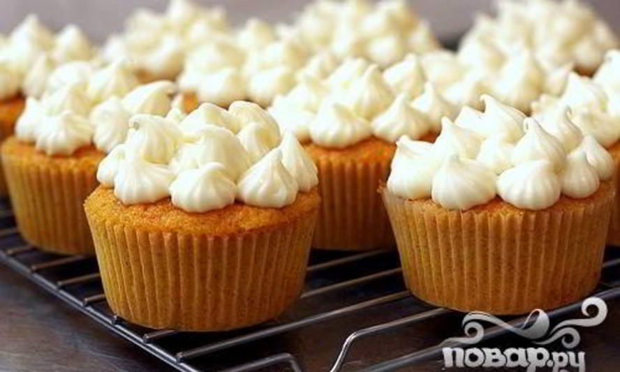 Рецепт морковных маффинов со сливочной глазурью