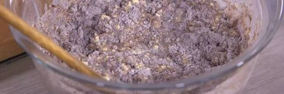 ореховые маффины с шоколадной начинкой