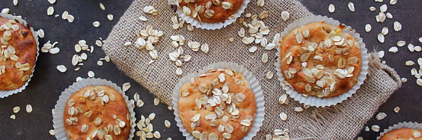 Овсяные маффины с яблоками