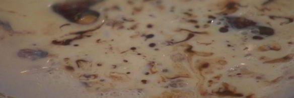 шоколадные маффины с черешней