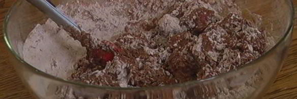 шоколадные маффины с черешней