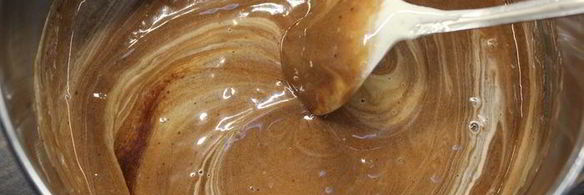 шоколадные маффины с халвой