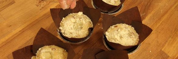 яблочные маффины с шоколадной крошкой