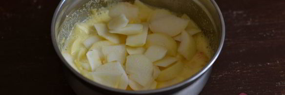 манник с яблоками