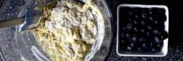 черничные оладьи с йогуртом