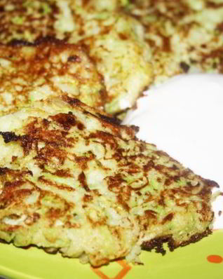 Кабачковые оладьи с кукурузной мукой