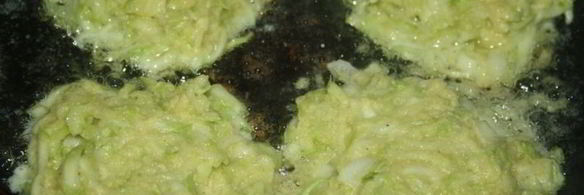 кабачковые оладьи с кукурузной мукой