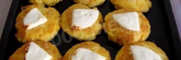 кукурузные оладьи с сыром моцарелла