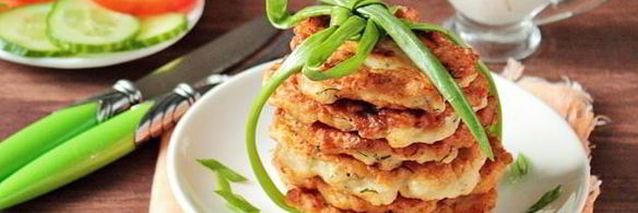 куриные оладьи с луком