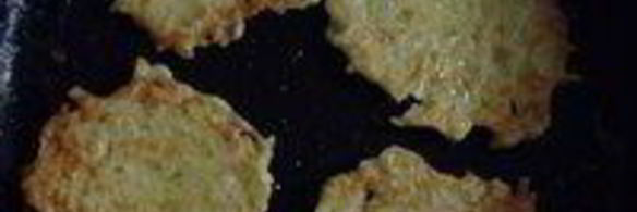 латкес — картофельные оладьи