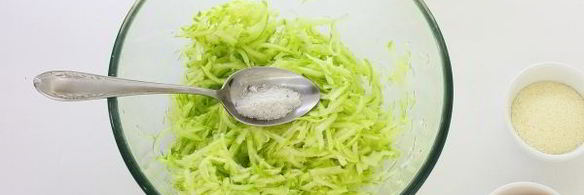 оладьи из кабачков с манкой