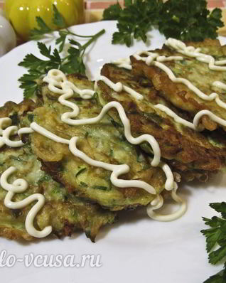 Оладьи из кабачков с зеленью