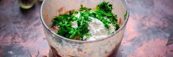 оладьи из куриной печени с овощами