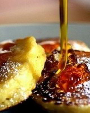 Оладьи на кефире с яблоками