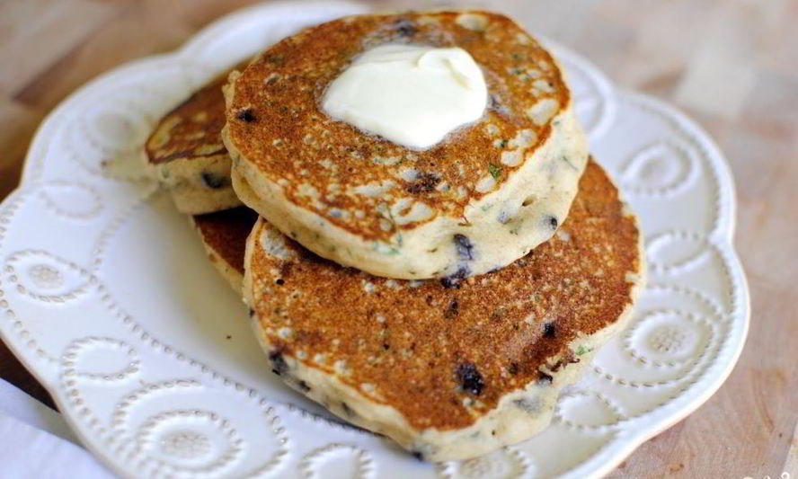 Рецепт оладий с базиликом и шоколадом