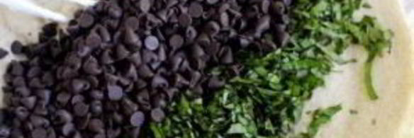 оладьи с базиликом и шоколадом