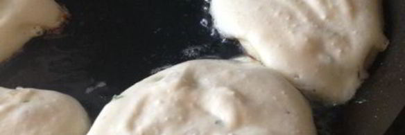 оладьи с сырной начинкой