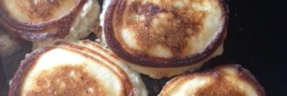 оладьи с сырной начинкой