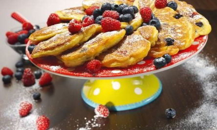 Рецепт оладий с ягодами