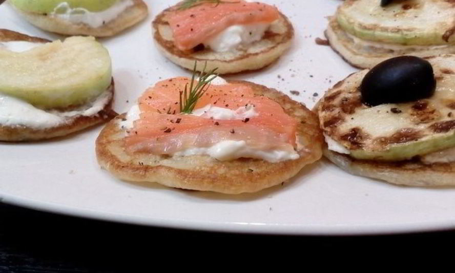 Рецепт оладий со сметанным кремом