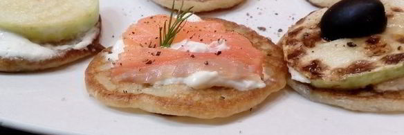 оладьи со сметанным кремом