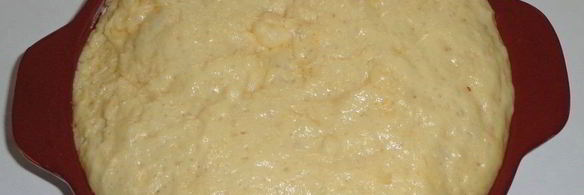 дрожжевые рогалики с вареной сгущенкой