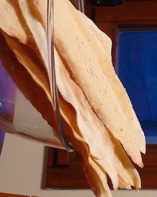 Манные цельнозерновые крекеры