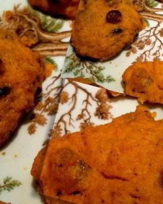 Морковно-творожное печенье с корицей и изюмом