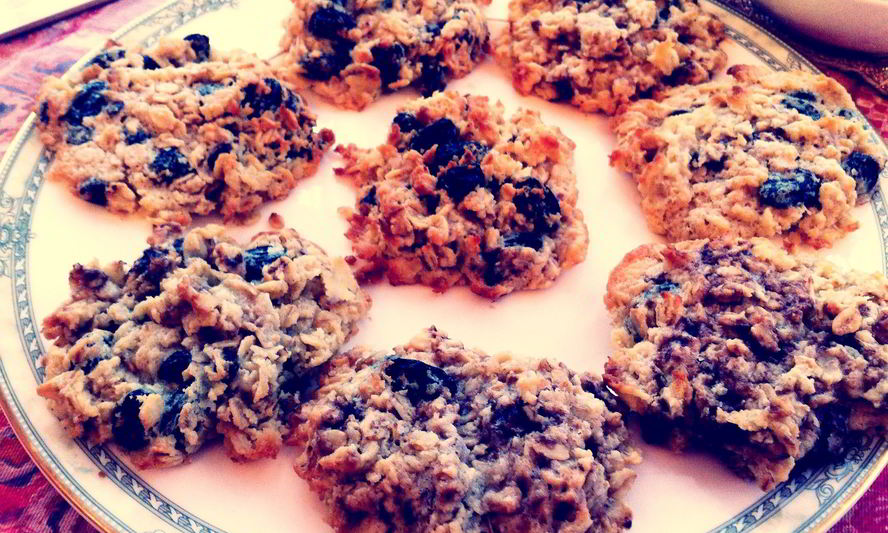 Рецепт овсяного печенья с сухофруктами и шоколадными каплями