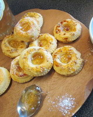 Печенье песочное с лимонным джемом