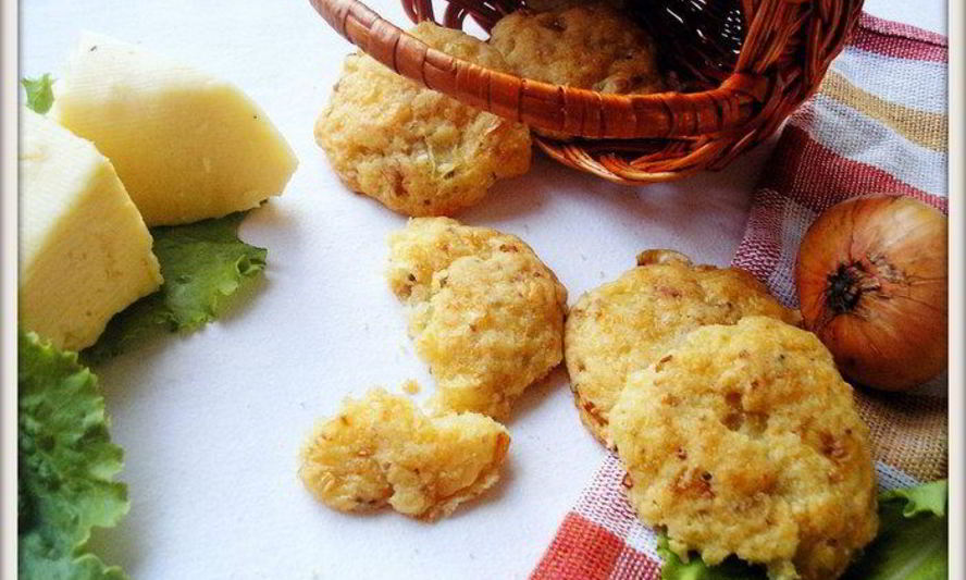 Рецепт печенья с сыром, горчицей и луком