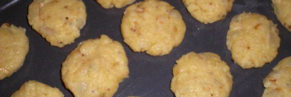 печенье с сыром, горчицей и луком