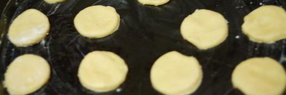 песочное печенье с шоколадной глазурью