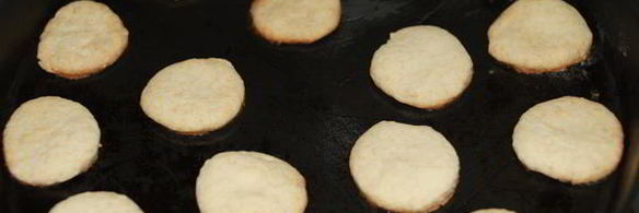 песочное печенье с шоколадной глазурью